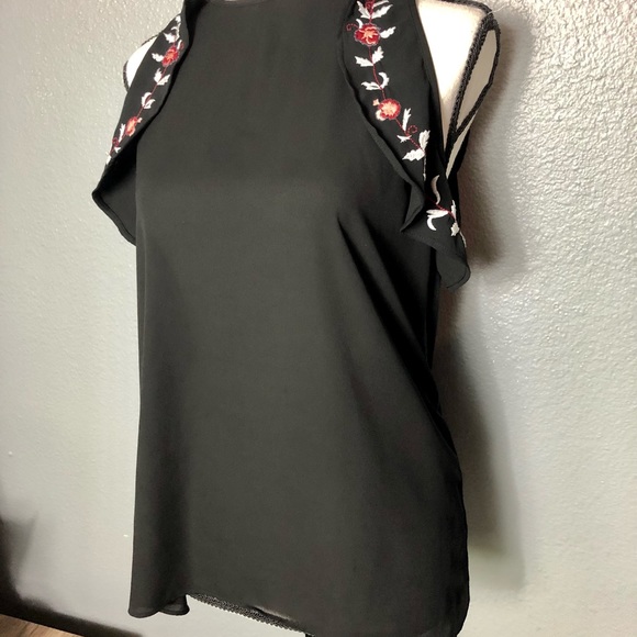 Embroidered Loft Top - Picture 2 of 5